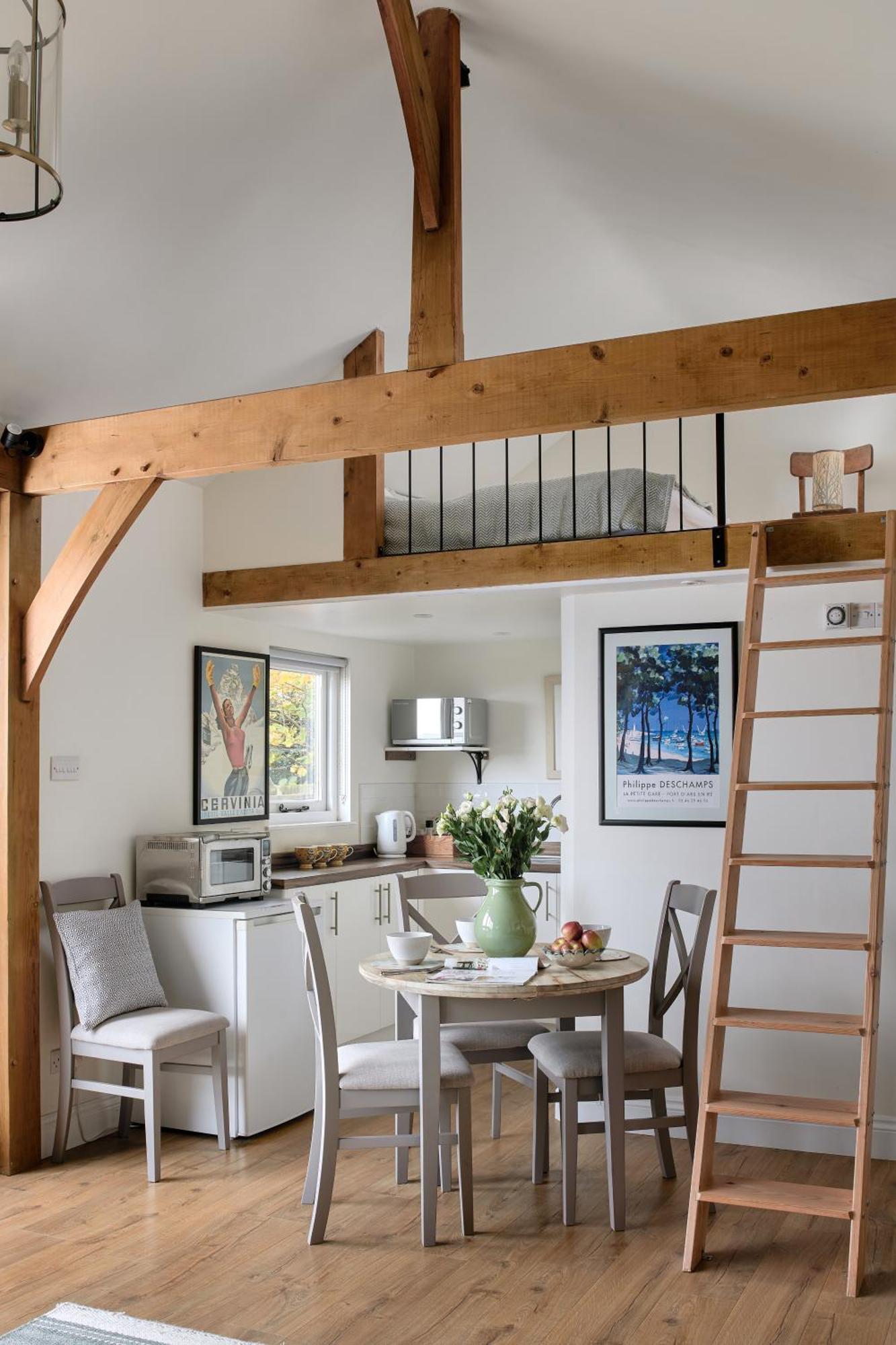 Stunning Cabin With Incredible Views Near Goodwood Rogate Bagian luar foto